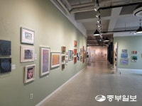 예술로 나누는 온기… 아름다운 동행 1004 자선展