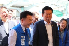 [6·3 지방선거 이모저모] 정청래 민주당 대표, 연천·동두천 방문…접경지 변화·민주당 승리 강조