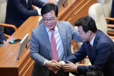 野, 송언석 원내대표직 조기 사퇴… 