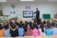옥천경찰서, 만화 활용 아동 성폭력 예방 교육