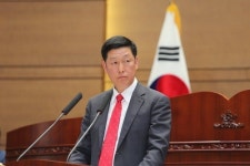 천안야구장 사업 혈세로 돈잔치?