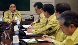 총리는 현장 점검 … 장관은 확산 가능성 낮다