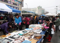 괴산군 토요장터로 전통시장 활성화