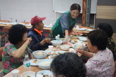 어르신 삼계탕 대접