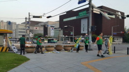 천안 신안동 새마을지도자, 멈추지 않는 가위질