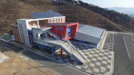 청양국민체육센터 수영장 개장에 분주