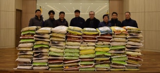 제천 아세아시멘트 노조, 송학면 경로당 등에 쌀 2천200㎏ 전달