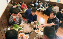 대도영지한우, 환경미화원 초청 위로