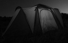 청주 한 하천 텐트서 남성 3명 숨진채 발견