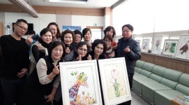 청주 용암2동 수채화교실 수강생, 동 주민센터 작품 전시