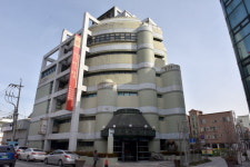 88올림픽과 동갑...학천탕은 이색 커피숍으로 변신중