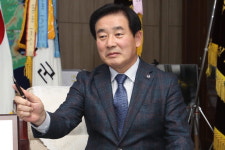 사람 중심, 미래도시 진천 건설에 최선
