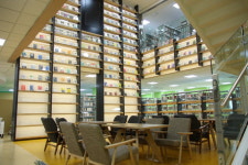 고리타분한 도서공간은 잊어라, 현대적 디자인에 문화 입혔다