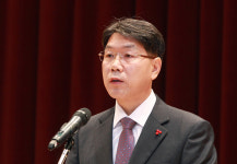 열악한 동물보호센터에 인력충원 약속