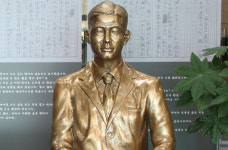 새겨진 이름