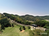 초록의 녹음이 짙어지는 청주상당산성