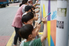 청주 산남동, 통장협의회와 불법 투기지역 벽화 그리기
