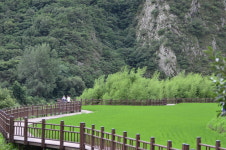 굽이치는 석천 따라 뚜벅뚜벅 걸어볼까