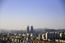 [날씨] 14일 꽃샘추위 이어져… 대기질 보통