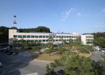 괴산군청 청사 앞 주차공간 확 넓힌다