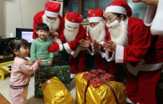 사직1동·지역사회보장협, 우리동네 일일산타 행사