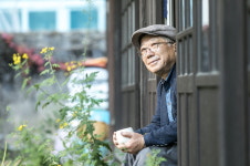 풀꽃 나태주 시인, 경로당에 성금 100만 원 기부