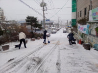 청주 사직2동, 관내 이면도로 제설작업 구슬땀
