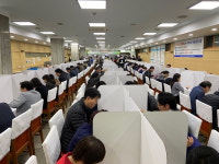 충북도청 구내식당 코로나19 예방 종이 가림막 설치