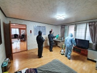 충주 엄정면, 관내 경로당 소독 및 봄맞이 대청소