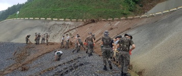 폭격 맞은 듯… 제천시 자원관리센터 수해현장 가보니