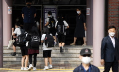 전면 등교 청주 복대중학교 등굣길 가보니…