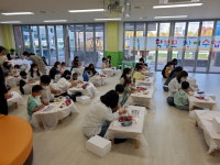 생명초병설유치원, 부모님과 함께 하는 사랑 가득 과자집 만들기