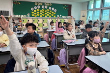 대중교통 마스크 의무 착용 해제 첫날 청주 운천초 풍경