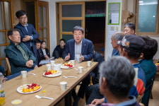 현장 밀착, 감성 행정 펼치는 이재영 증평군수