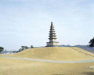 국토의 옴파로스(omphalos), 중원 중앙탑