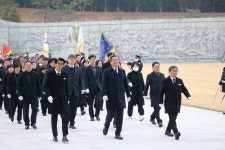 대전 정용래 유성구청장 현충원 참배