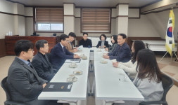 윤건영 충북교육감, 교원 노조·단체와 소통행보
