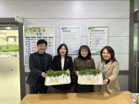 옥천교육지원청, 출근길기운내 삼(蔘)이벤트 진행