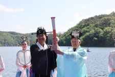 진천을 뜨겁게 충북도민체전 5천여명 대결 열기 후끈