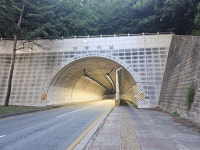 청주 구룡터널 LED등으로 더 안전하게