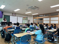 감염병 유행·폭염속 대다수 초교 개학… 에어컨 연일 가동