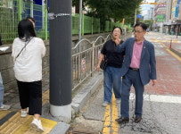 장혁 천안시의원, 오성초 통학환경개선 간담회·현장점검 실시