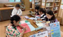 [언제나책봄] 독서세계일주·책선물로 흥미 높인 진천 상신초