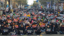 달라진 촛불문화제, 전문가가 본 사회적 의미는