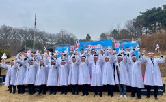 청주시 북이면 손병희 선생 유허지에서 대한독립 만세