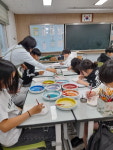 영동 영신중학교, 청화백자 만들기 체험 호응