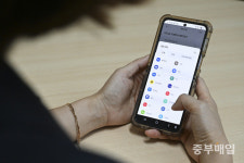 [은행점포가 사라진다] 下. 이동식 점포·모바일 지점 확대 찾아가는 은행 실현