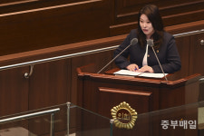 개인 보좌관 논란 박진희 충북도의원 징계 요구
