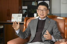 [작은 운동장 땀방울로 채우는 큰 꿈] 6. 제천중 하키부