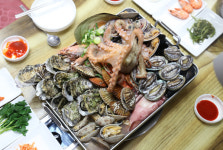 오통통한 해물맛을 내는 통영해물탕 맛집 ‘동원해물천국’